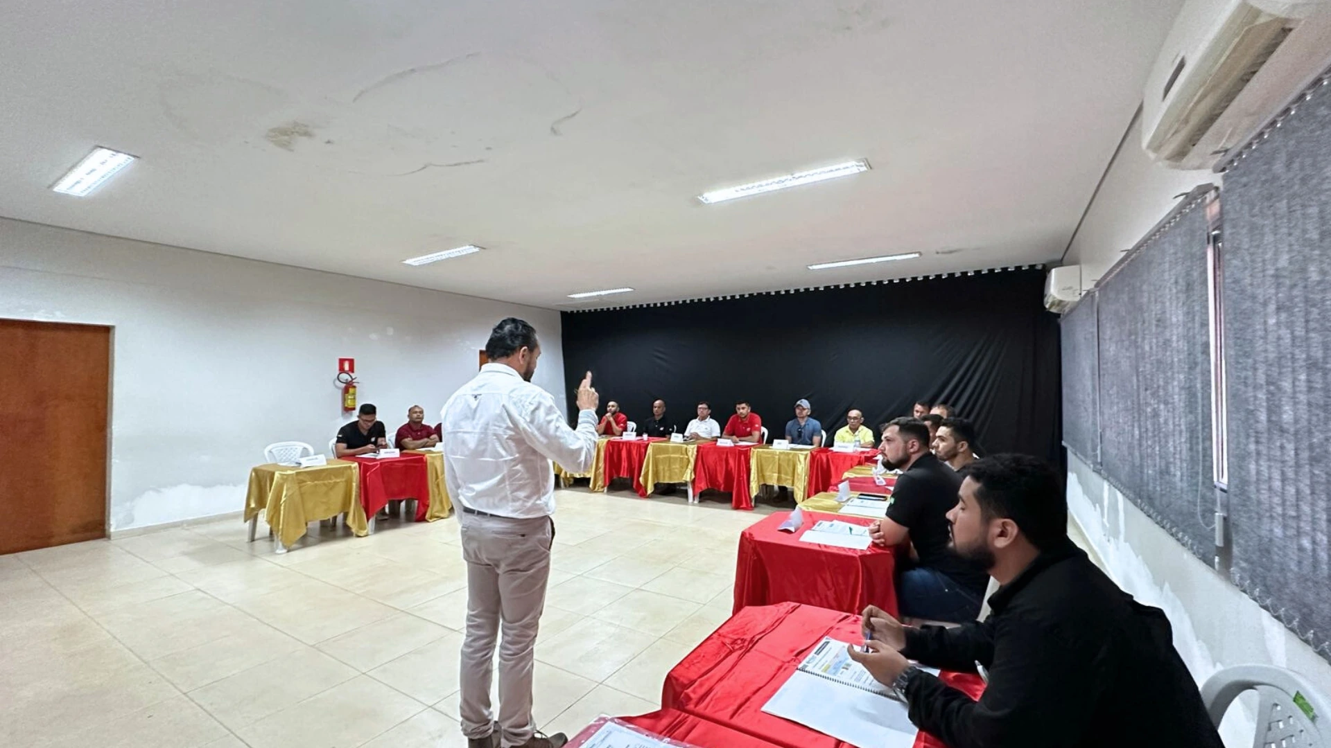 Treinamento em sala Leoncio